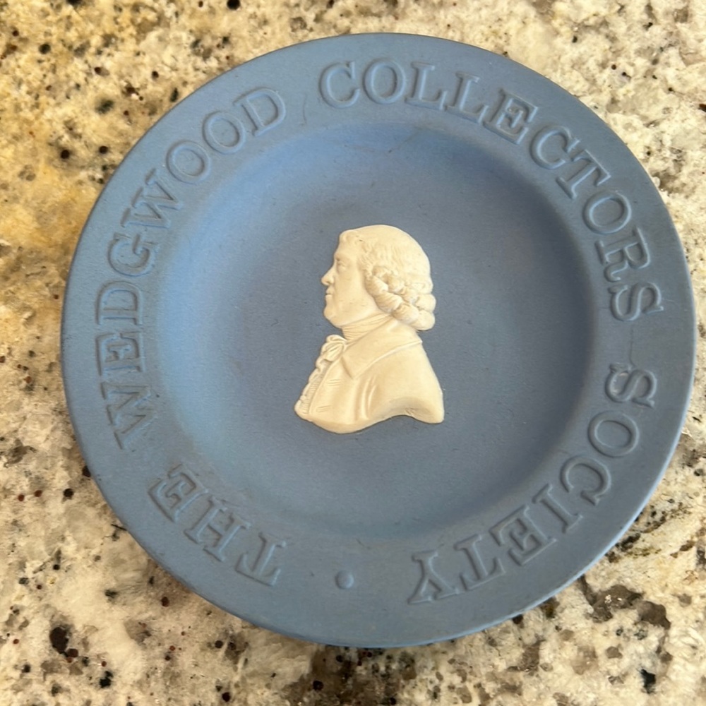 🔥3 for $10🔥 Wedgwood collectors society small tray